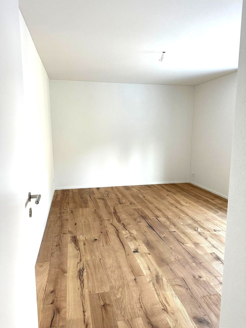 Moderne 4.5-Zimmer-Eigentumswohnung zu vermieten! - Bild 7