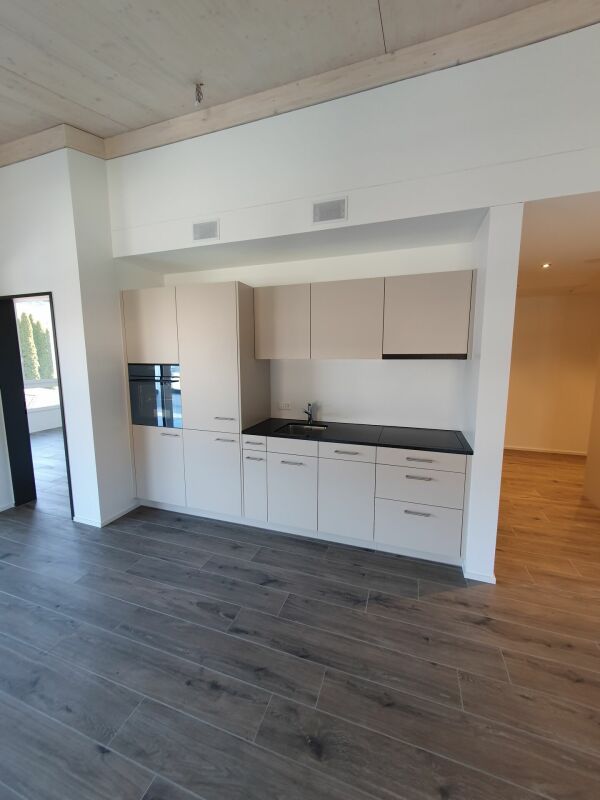Vermietung: 2.5-Zimmer-Dachwohnung - Bild 2