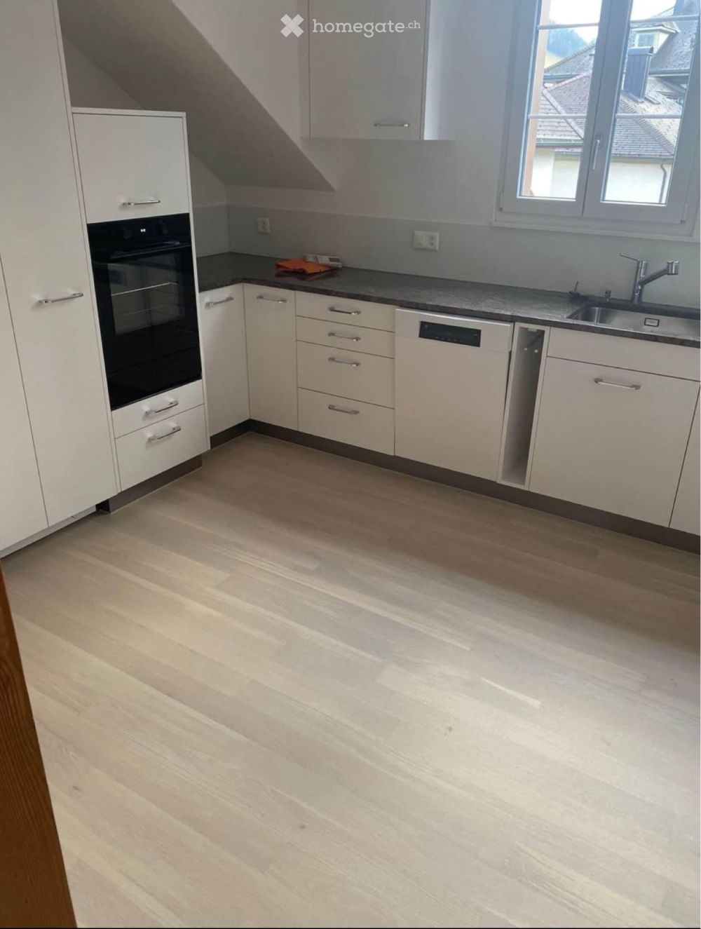 4.5 Galerie-Wohnung im Herzen Langnau - Bild 4