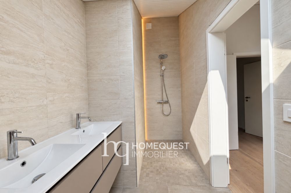 Magnifique appartement neuf, en attique avec vue lac - Bild 3