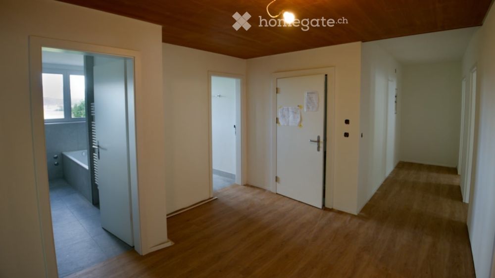 Helle 4.5-Zimmer-Wohnung mit Balkon und schöner Aussicht in Buttikon SZ - Bild 8
