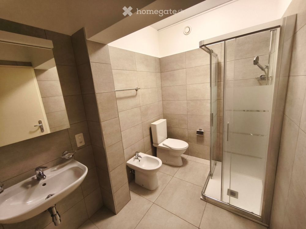 Beautifil and completely new apartment in Chiasso - Bild 5