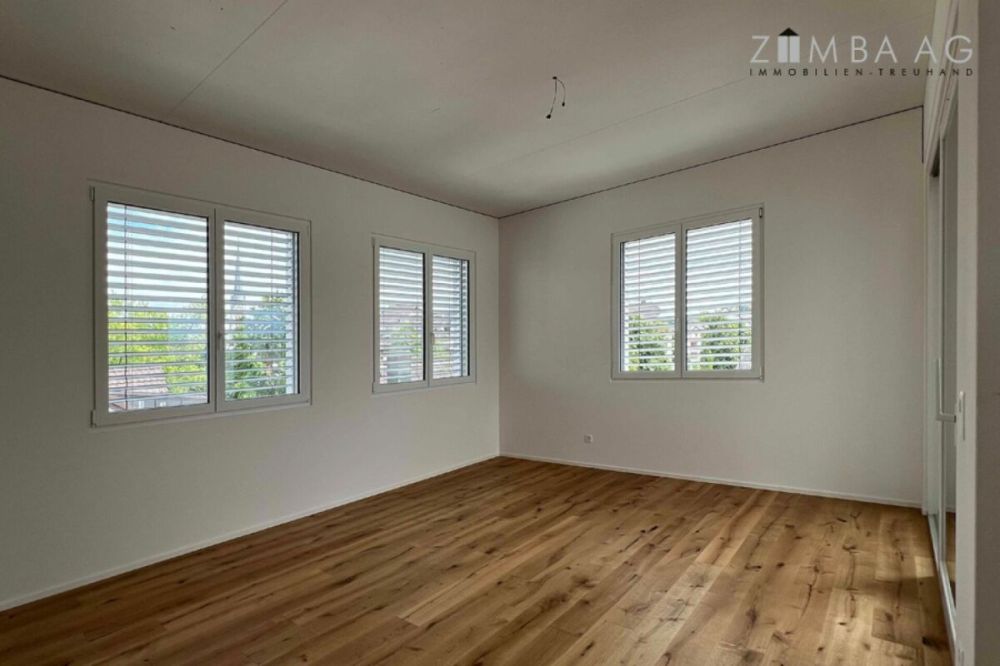 Im Thurgi-Center ganz oben: brand-neue, stylische 128 m²-Attika-Loft - Bild 9