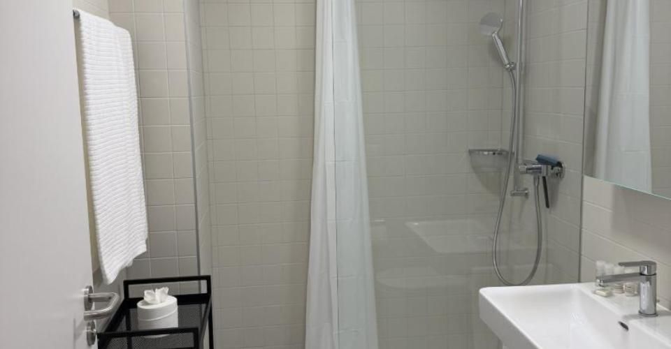 C7-103 (2p) de 2.0 pièces au 1er étage - Appartement meublé 2 pièces - image - 8