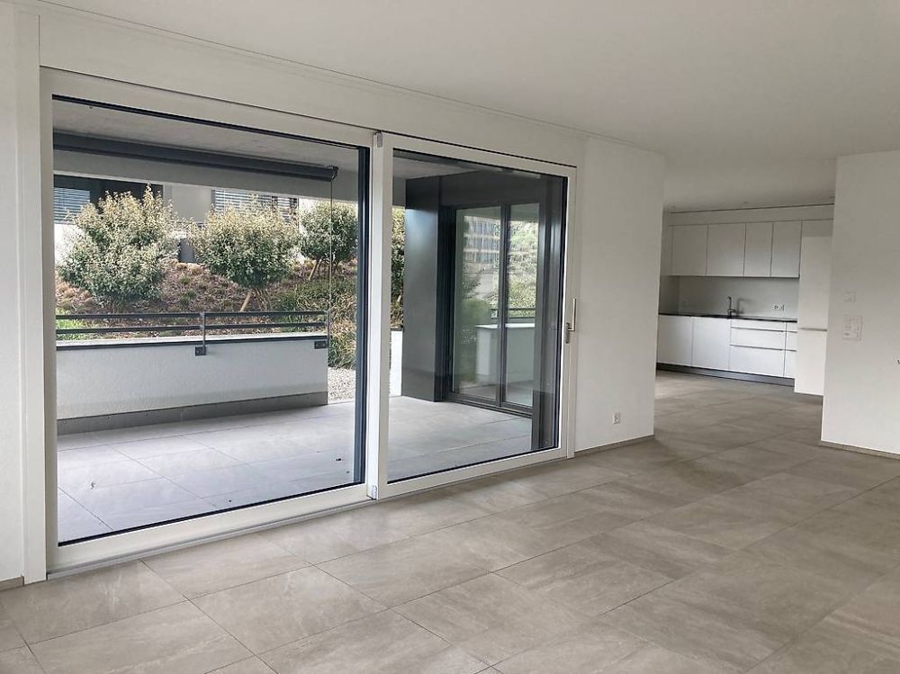 Moderne 4,5 Zimmer Neubauwohnung EG mit Garten und Aussicht  - Bild 2