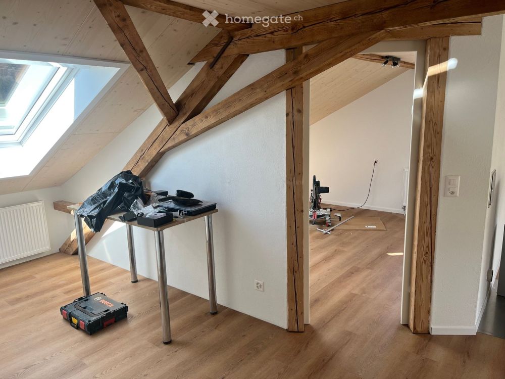 Helle 2.5-Zi-Dachwohnung in Hermiswil (Erstvermietung) - Bild 4