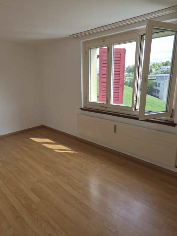 grosse 4 Zimmerwohnung - Bild 12