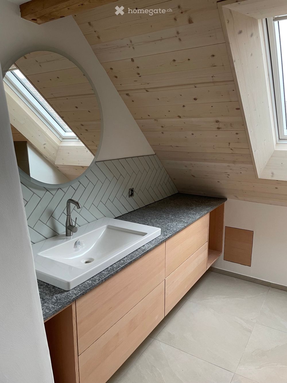 4.5-Zimmer-Wohnung in historischem Riegelhaus - Bild 4