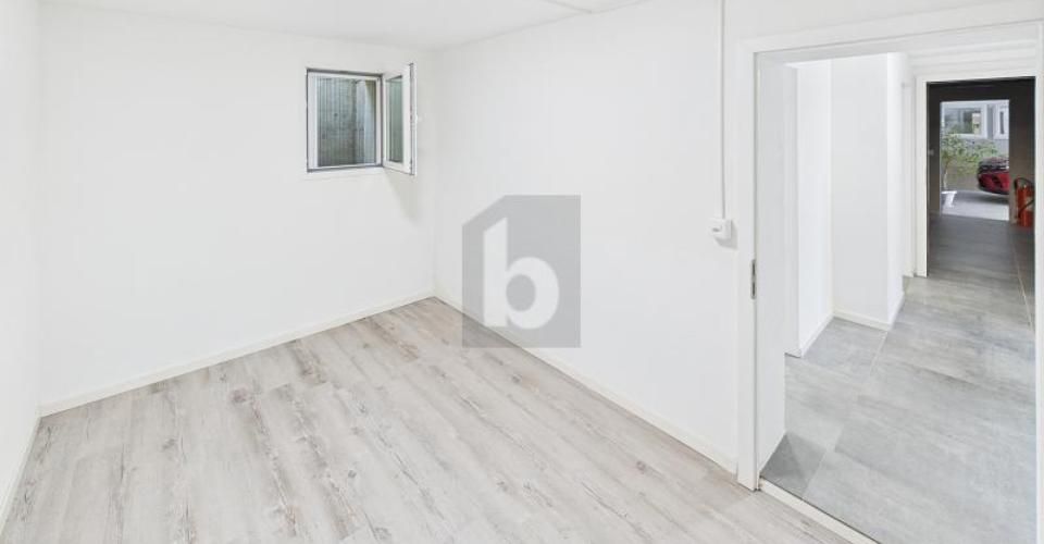 RUHIG, MODERN UND GROSSZÜGIG - Appartement 2.5 pièces - image - 4