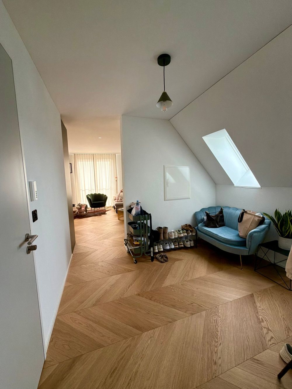 Grosszügige und moderne 4.5-Zimmer Wohnung - Bild 7