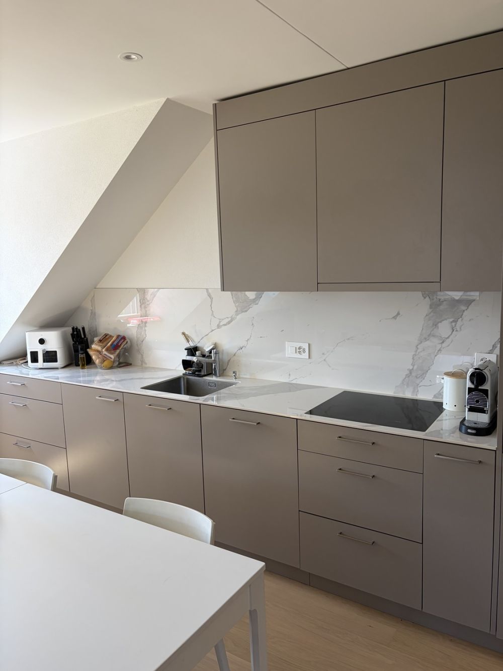 Dachwohnung In Adetswil - Bild 5
