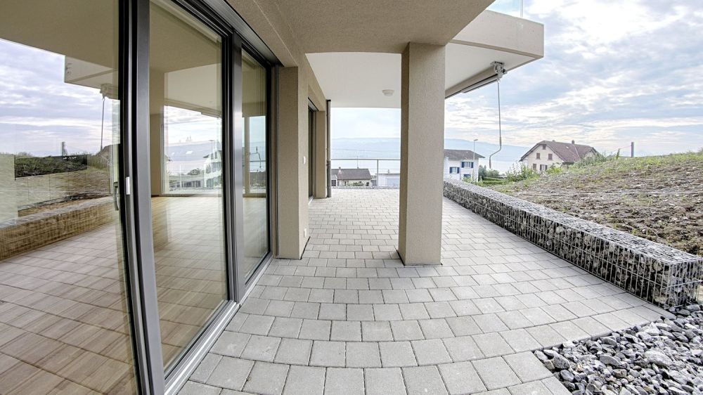 Ihr neues Zuhause mit Seesicht! - Sitzplatz