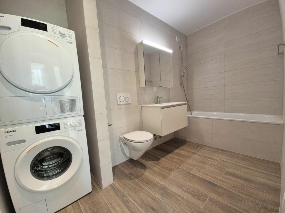 Berges 3 - Appartement 5.5 pièces au 1er étage - Salle de bain