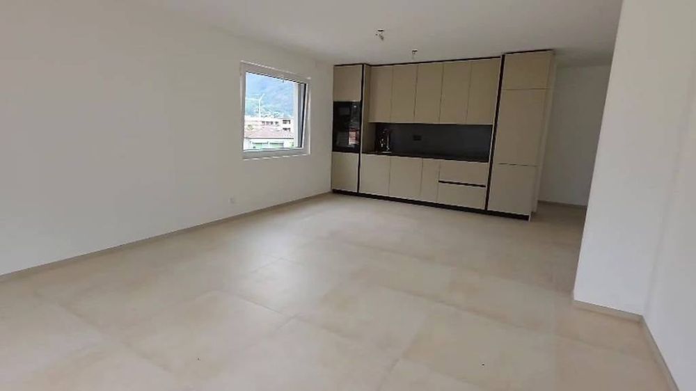 Attico a Biasca nuovo con bella vista  e grande balcone  - Bild 1