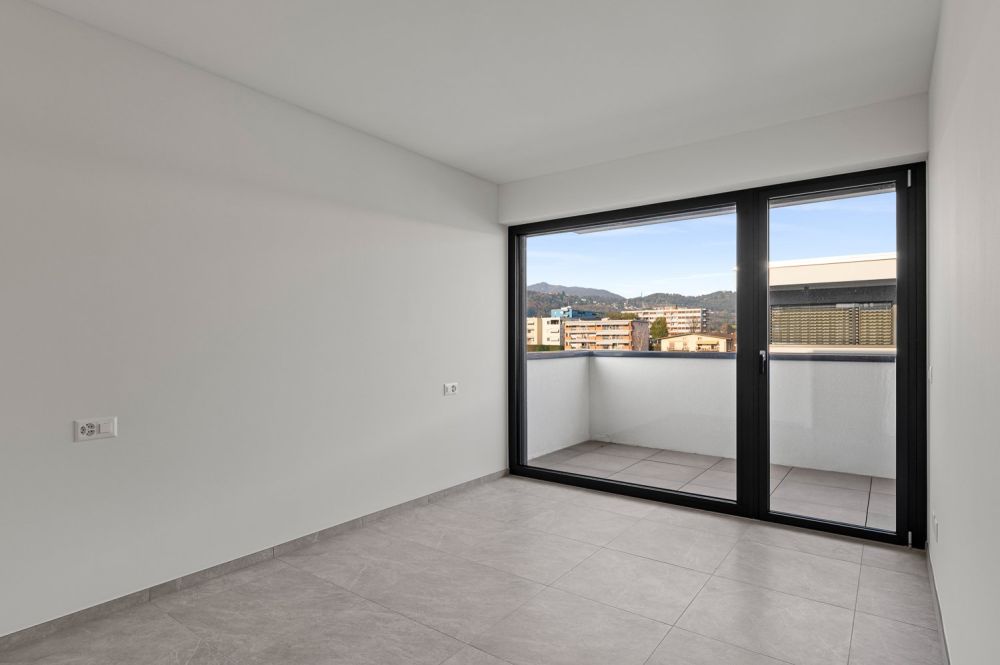 ULTIMO  ATTICO quadrilocale con grande terrazza - Bild 4