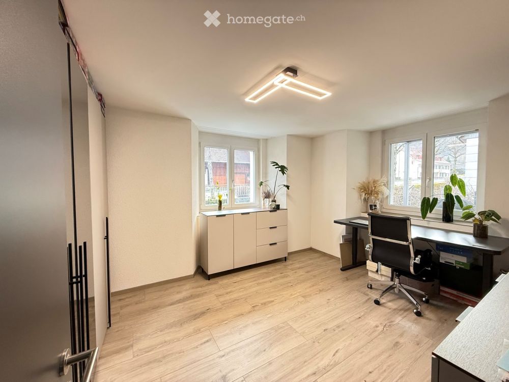 Charmante 3.5-Zimmer-Wohnung mit Balkon in ruhiger Wohngegend - Bild 6