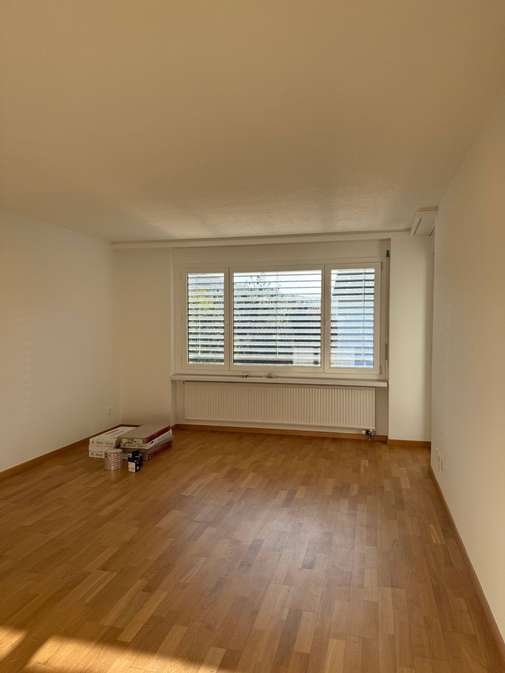 Erstvermietung nach Sanierung – moderne 2.5-Zimmer-Wohnung mit Balkon - Bild 2