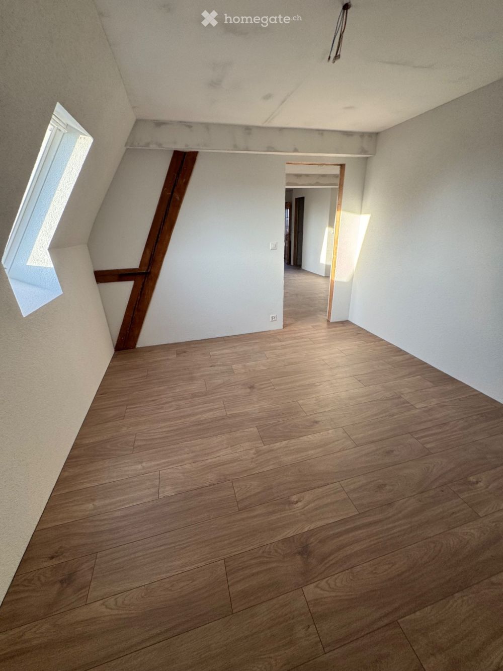 3.5-Zimmer-Wohnung  Erstbezug nach Komplettsanierung - Bild 3