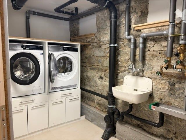 Charmanter Stallneubau in Curaglia, Graubünden - Bild 7