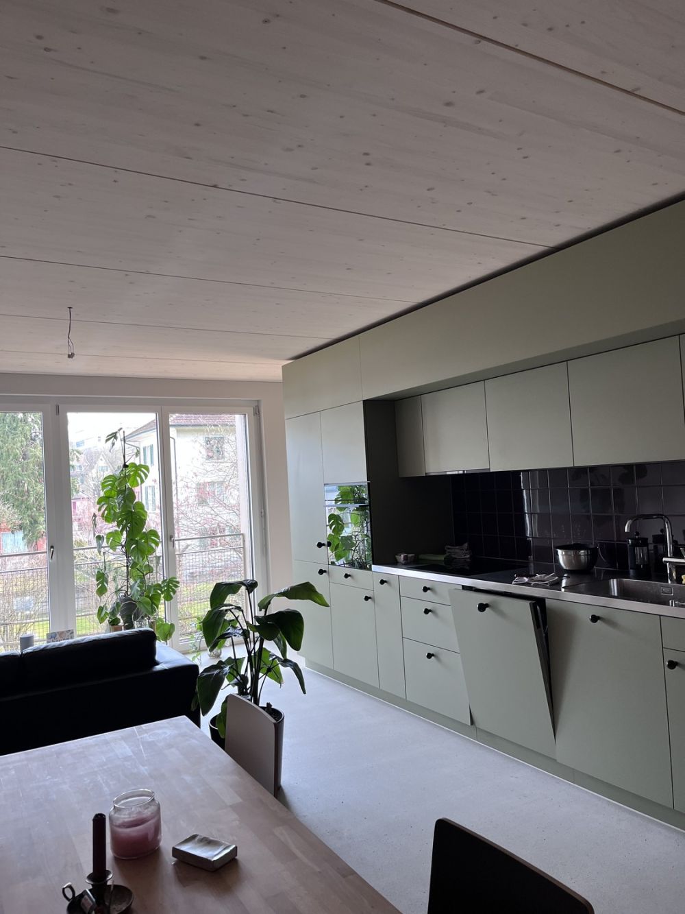 3.5 Z. Wohnung befristet (3.5 Monate) - Bild 3