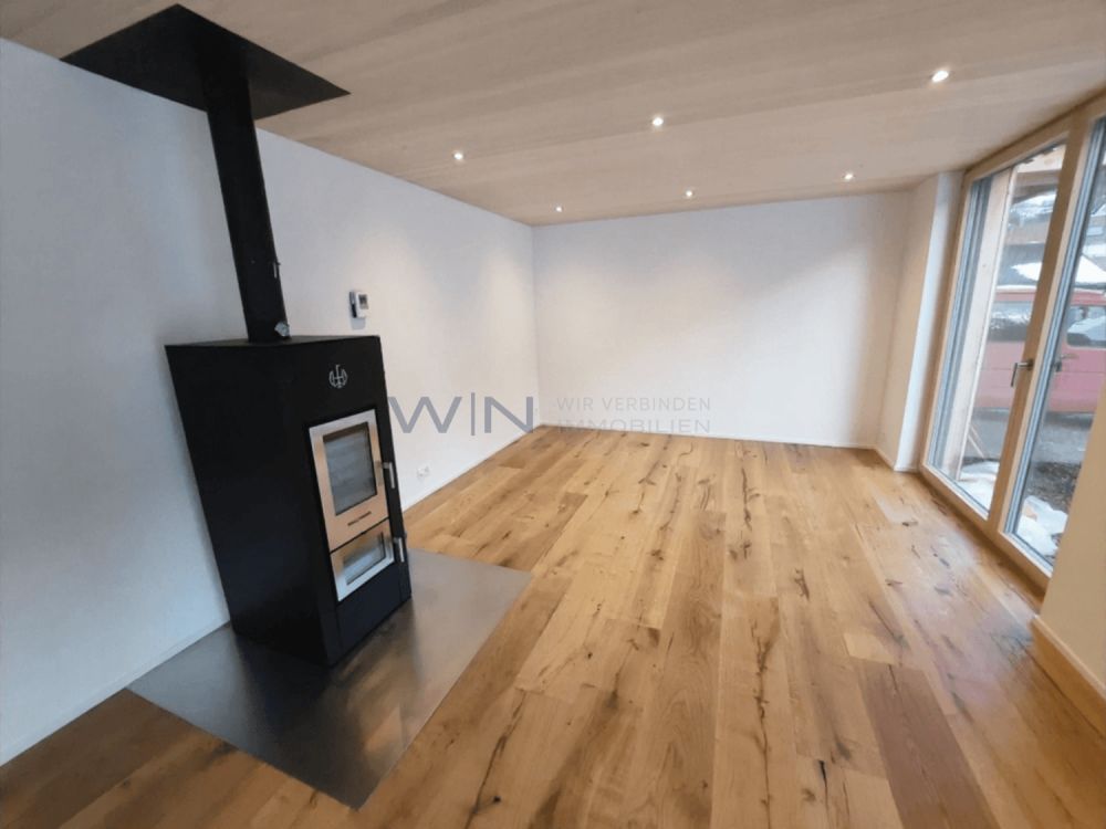 Der Schlüssel zum Glück: Ihre neue Adresse - Offnene Küche / Wohnzimmer
