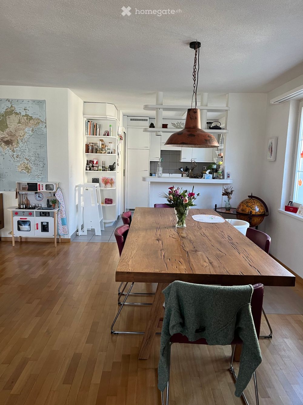 Helle und grosszügige 4.5-Zimmer-Wohnung mit sonnigem Balkon in Dübendorf - Bild 3