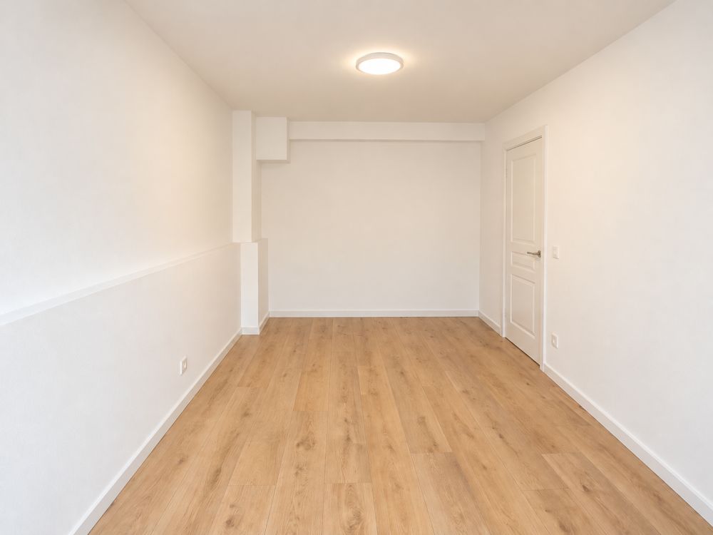 Renovierte 2,5-Zimmer-Wohnung direkt am Bahnhof - Bild 4