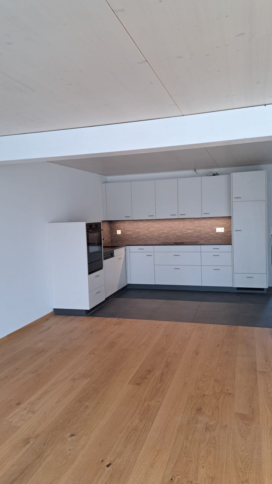 Kleines Einfamilienhaus im idyllischen Walperswil - Bild 3