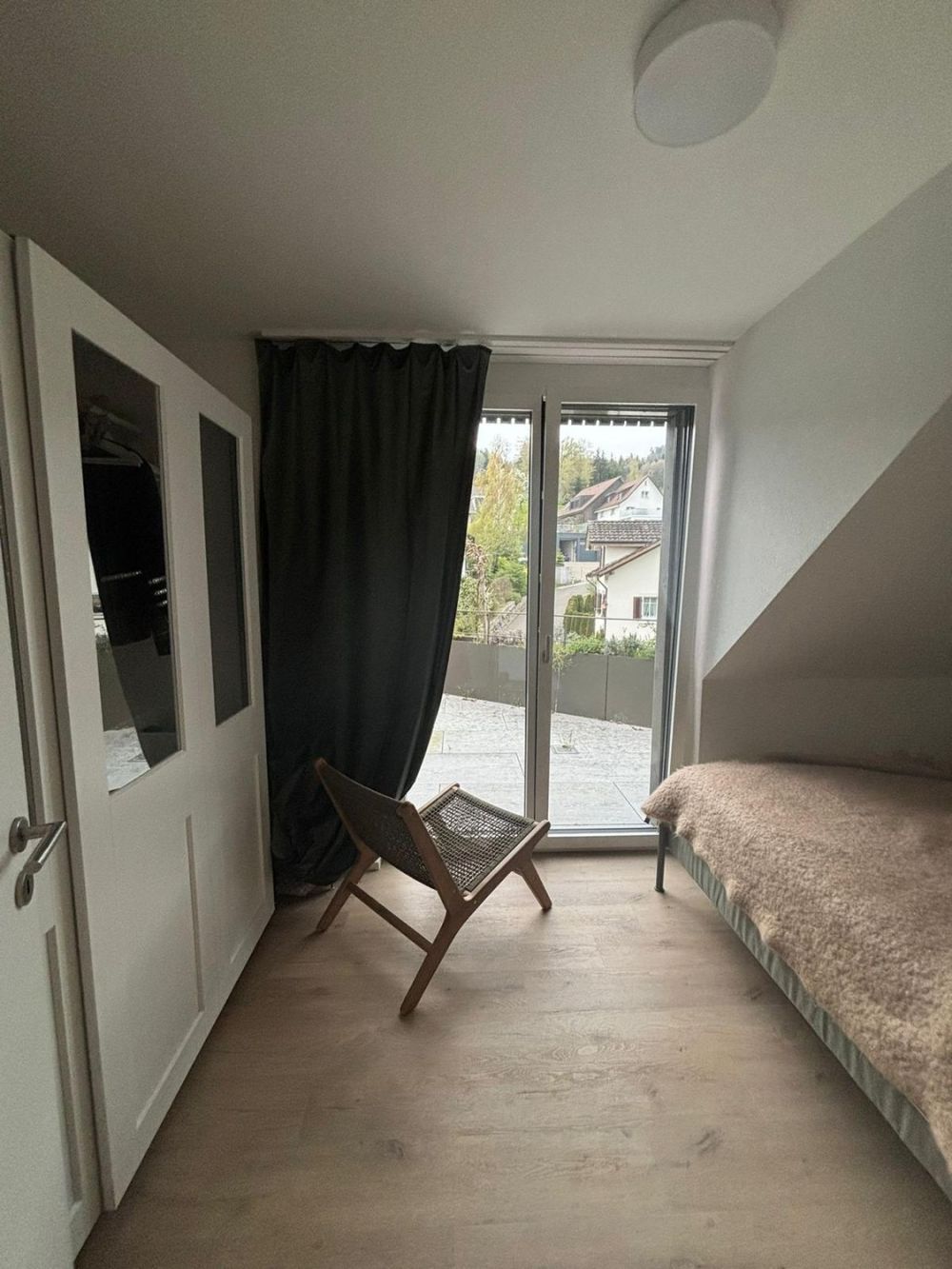 2.5 Zimmer- Dachwohnung im modernen Neubau - Bild 5