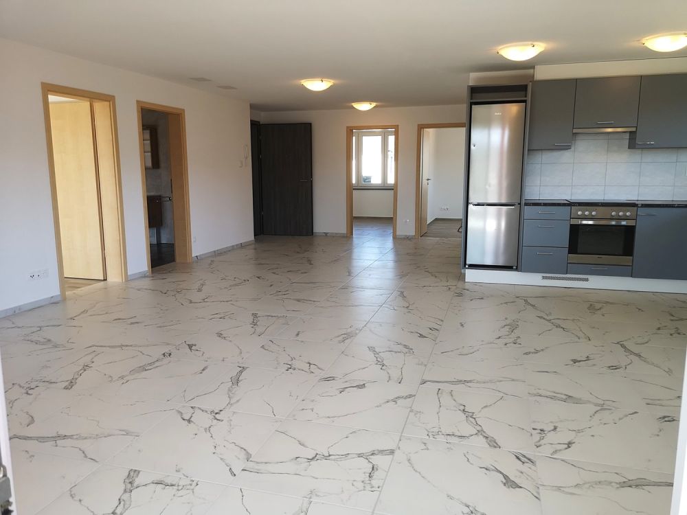 Appartement neuf au 1er étage avec terrasse couverte, avec vue. - Bild 10
