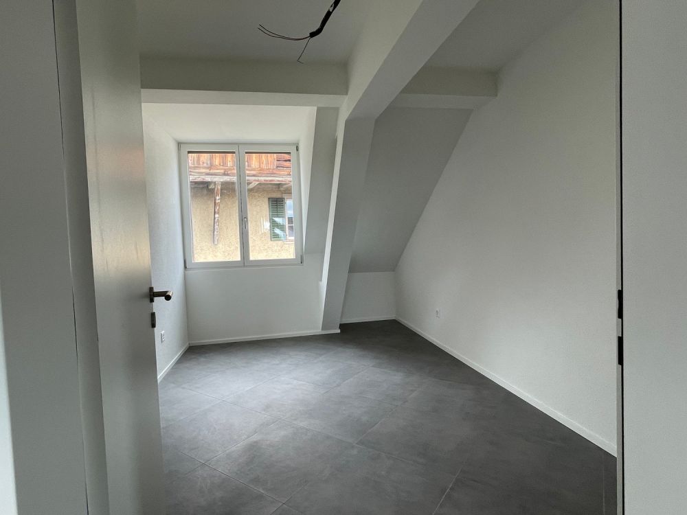 4.5-Zimmerwohnung in kernsanierter Liegenschaft in Hallau - Bild 5