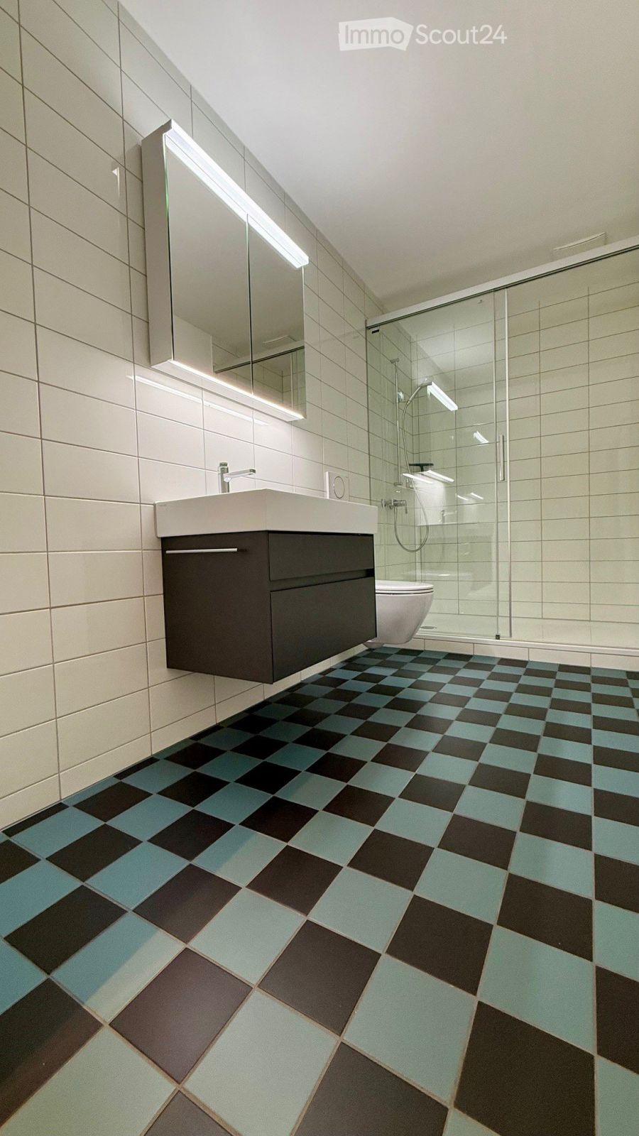 Moderne grosszügige 3.5-Zimmer-Neubauwohnung mit Balkon und Aussicht - Bild 5