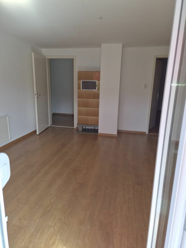 grosse 4 Zimmerwohnung - Bild 3