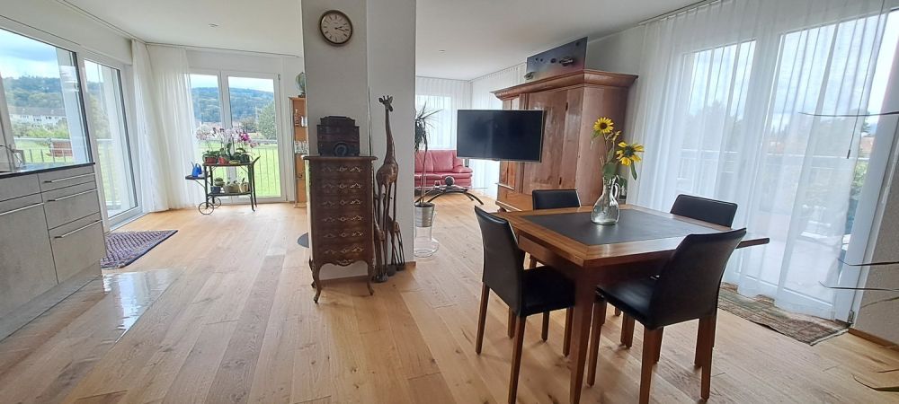 Attika 2.5 Zimmer möbliert befristet - Bild 4