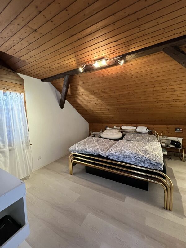 BEFRISTET | 4.5 Zimmer-Masionettewohnung in Seewen - Bild 8