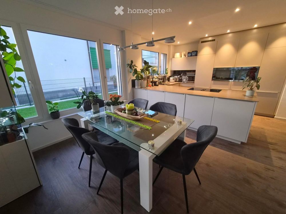 Private Suite mit Terrasse & Parkplatz – direkte Verbindung zum Zürich HB & Flughafen - Bild 1