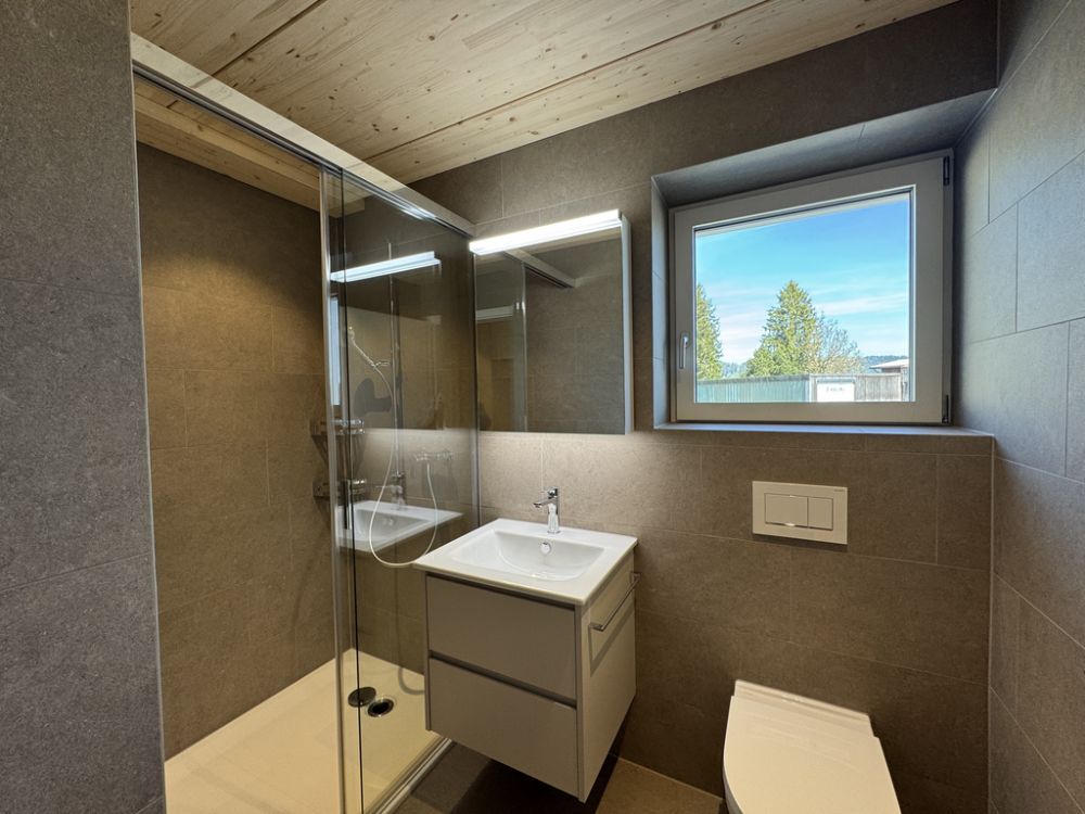 Heimelige Neubauwohnung - Dusche/WC