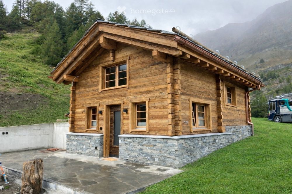Hochwertiges Neubau-Chalet auf Furi – Zermatt mit Bergblick - Bild 1