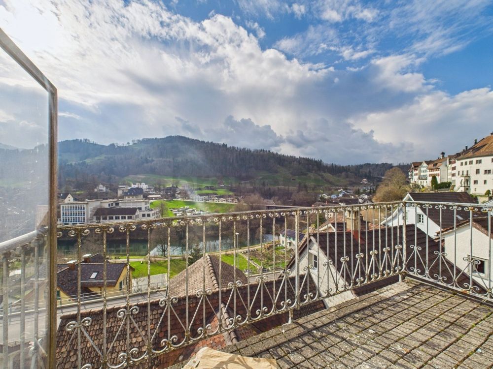Modernes Loft mit Charme und Aussicht  Wohnen über den Dächern von Lichtensteig - Image 7