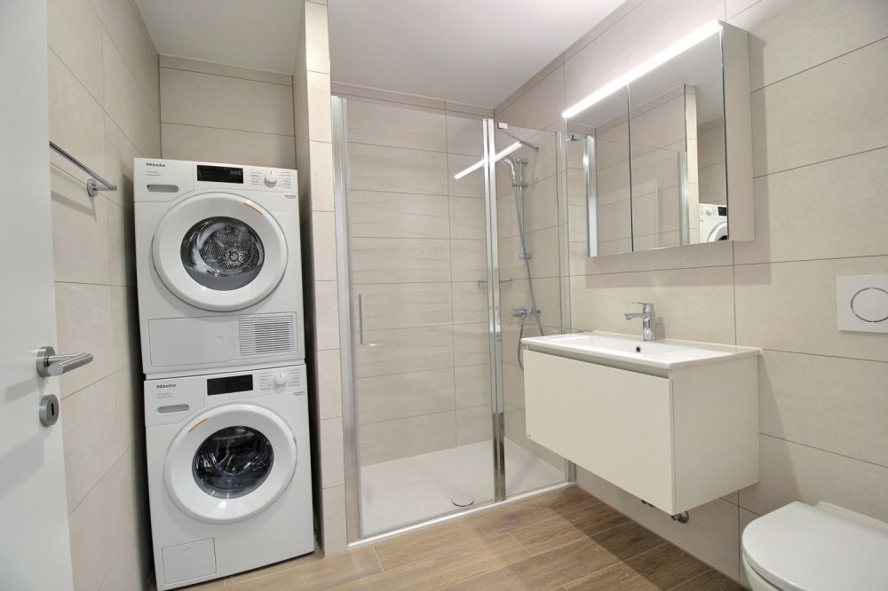 Exceptionnel appartement de 4.5 pièces à louer à Marly ! - Salle de douche