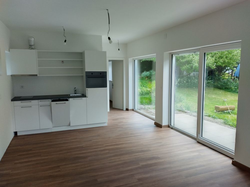 Ökologisches Tiny House an idyllischer Lage mit grossem Sitzplatz und Garten - Bild 7