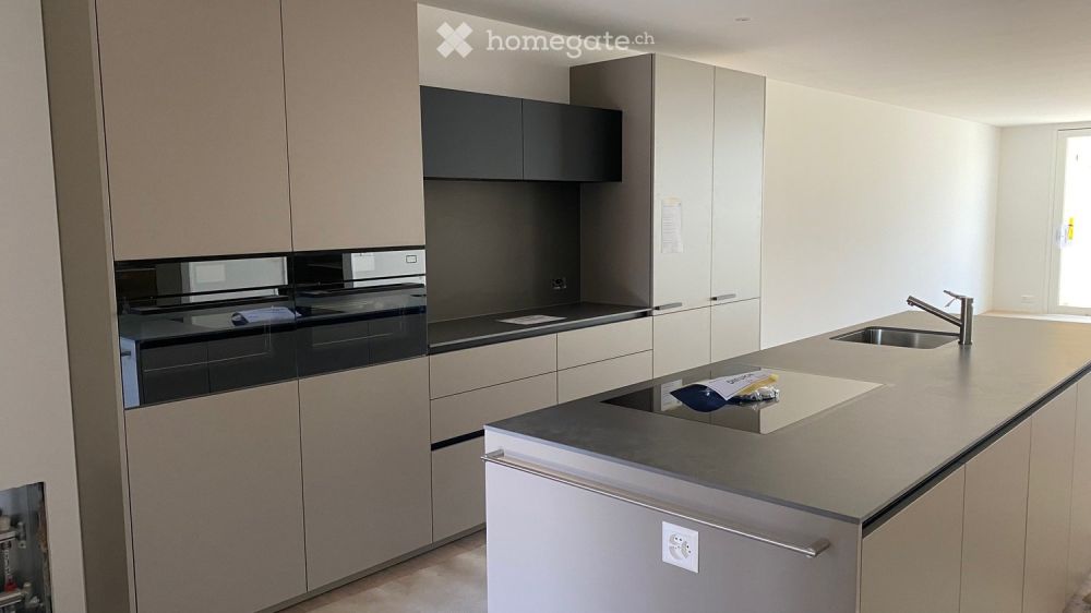 Erstvermietung: Topmoderne Wohnung im Eigentum Standard, Minergie effizient mit Solarstrom - Bild 9