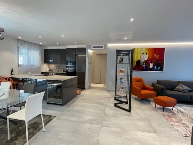 PARADISO FRONTE LAGO - 4,5 LOCALI DI NUOVA COSTRUZIONE ARREDATO - Bild 1