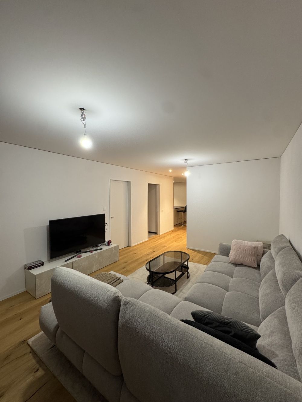 Helle 2.5-Zimmer-Wohnung in ruhiger Lage - Bild 5