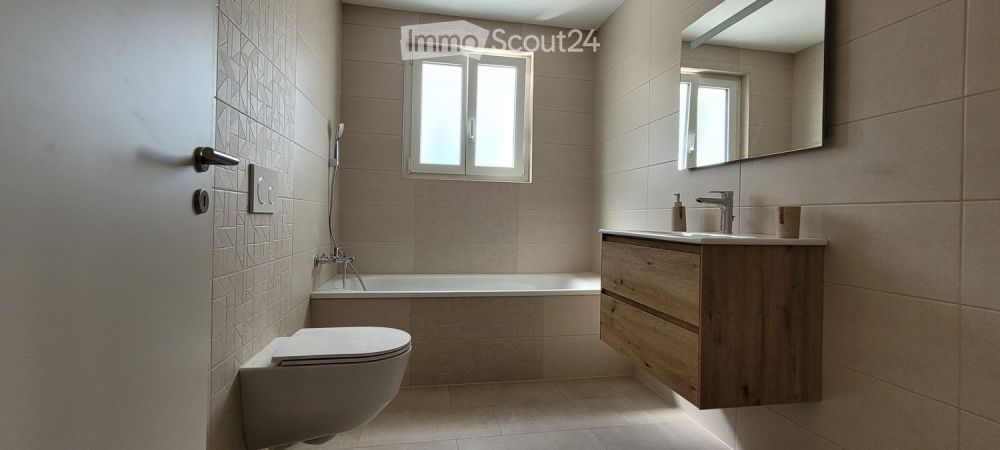 Alte renovierte Farm: 2 Apartments (1x 4.5 Zimmer & 1x 4 Zimmer Duplex) - Bild 3