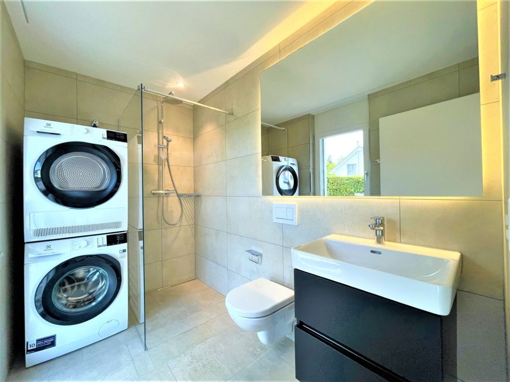 Moderne 2-Zimmer-Wohnung mit Balkon in Brunegg - Bild 4