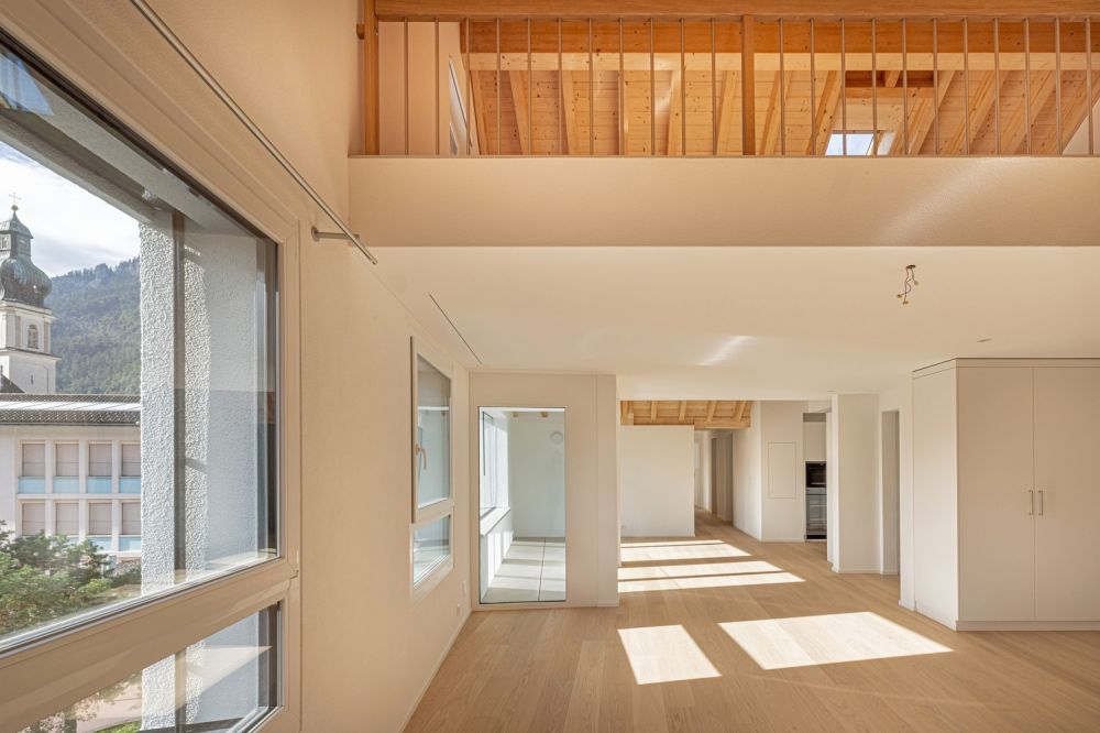 Modernes Wohnen mit Bündner Lebensqualität  Exklusive 5.5-Zimmer-Wohnung in Domat/Ems - Bild 12