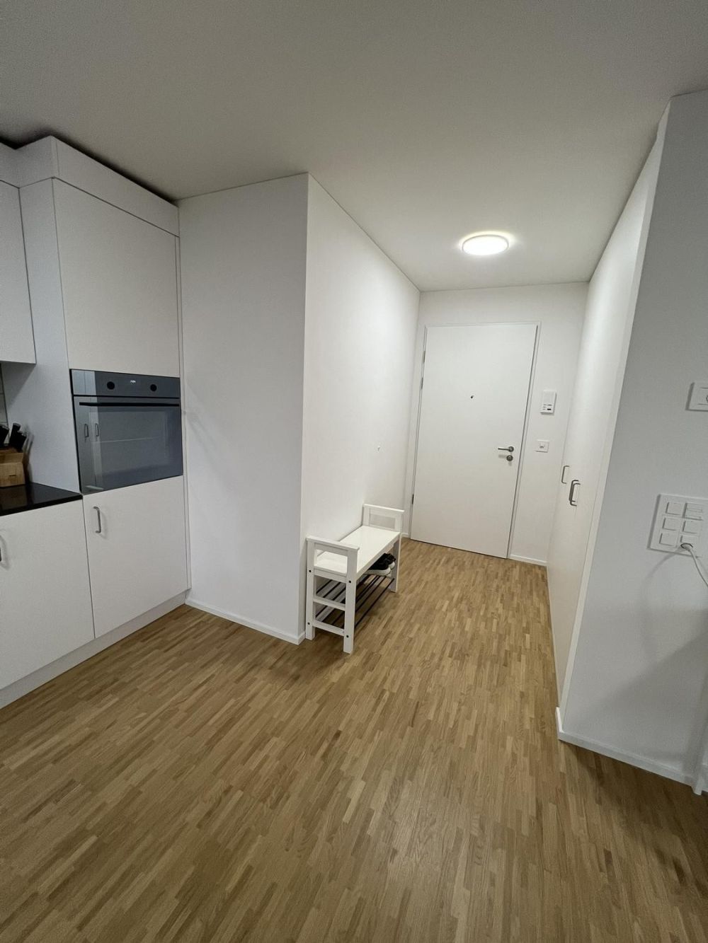 Moderne 2.5-Zimmer-Neubauwohnung mit Bergsicht  4 Min. zum Bahnhof Effretikon - Bild 2