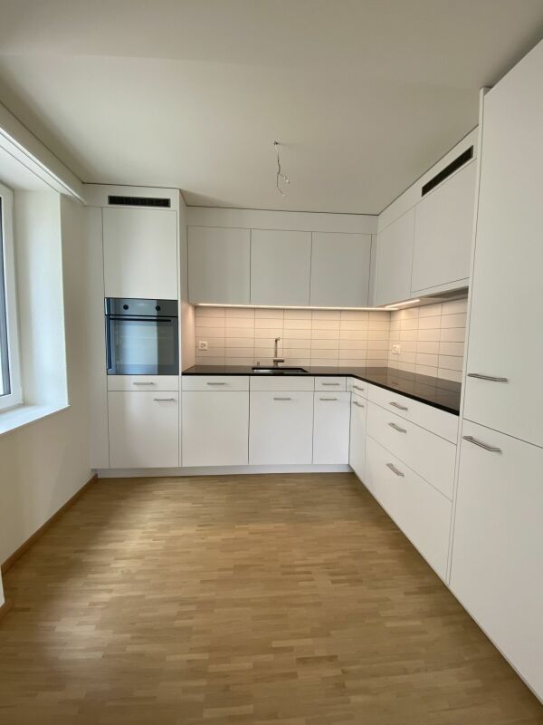 Zentrale 2.5 Zimmerwohnung in ruhiger Umgebung - Bild 3
