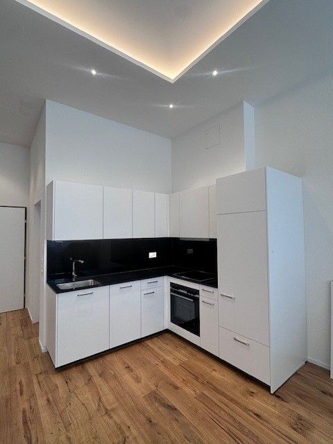 Hohe Räume, viel Licht, viele Extras, viel Platz - Bild 3